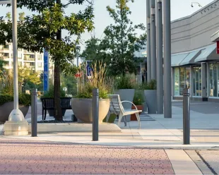 Słupek chodnikowy ozdobny | metalowy, parkingowy, miejski typu wrocławskiego